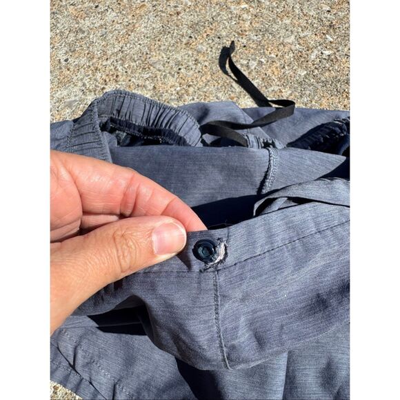 Men’s Nike dri fit workout shorts  size medium - Picture 4 of 5